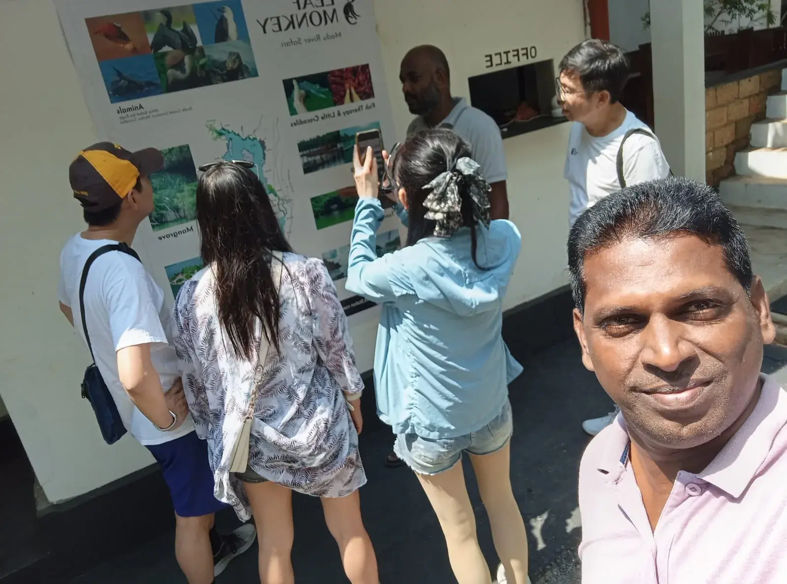 AJ Travels gallery photo 39